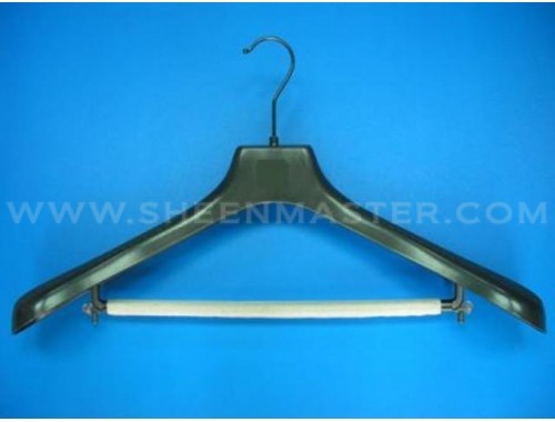 Suit and Coat Hangers